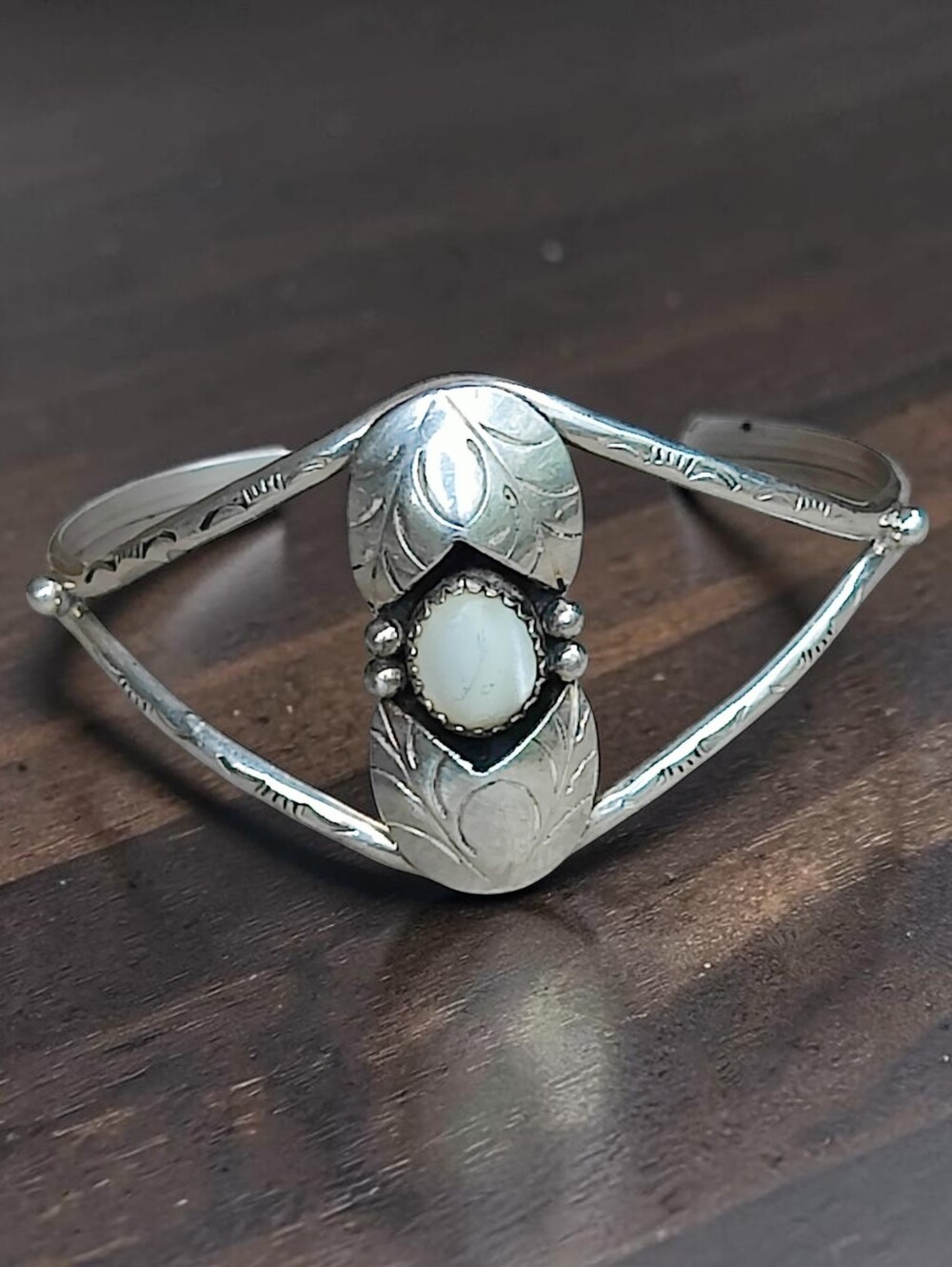 Vintage Sterling Navajo Mother Of Pearl Cuff Bracelet